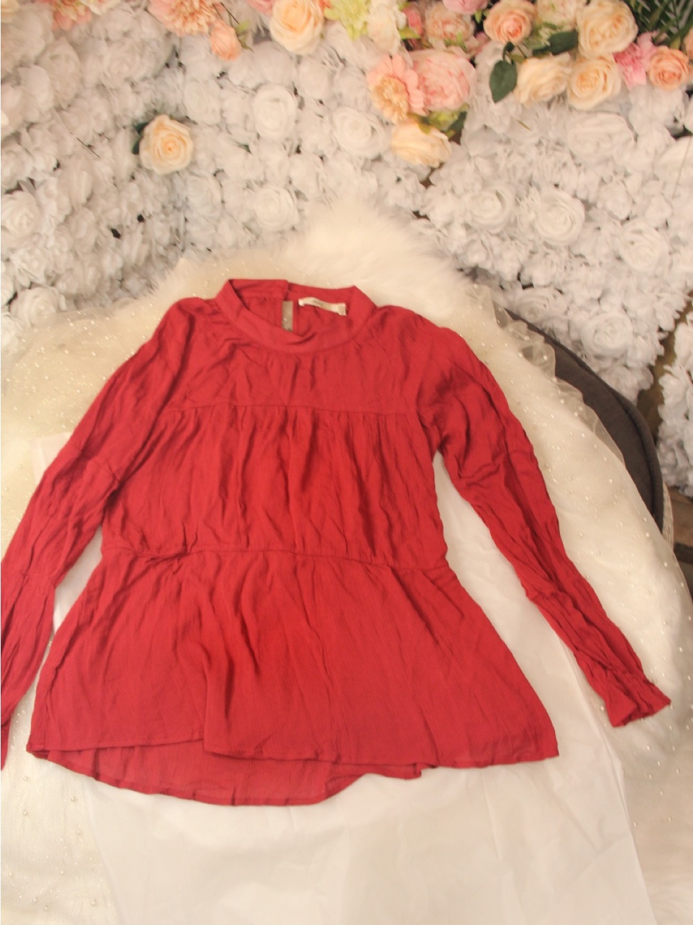 Andrée by Unit Red Top - Picture 4 of 15
